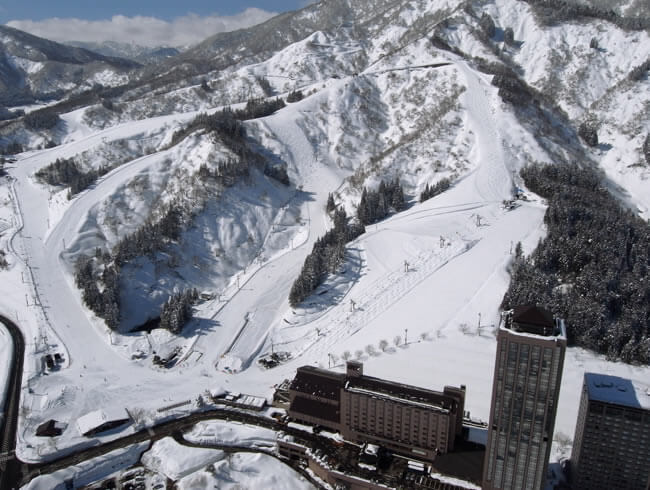 湯澤/魚沼｜NASPA滑雪花園