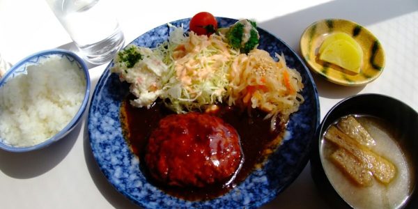 食堂たぬき